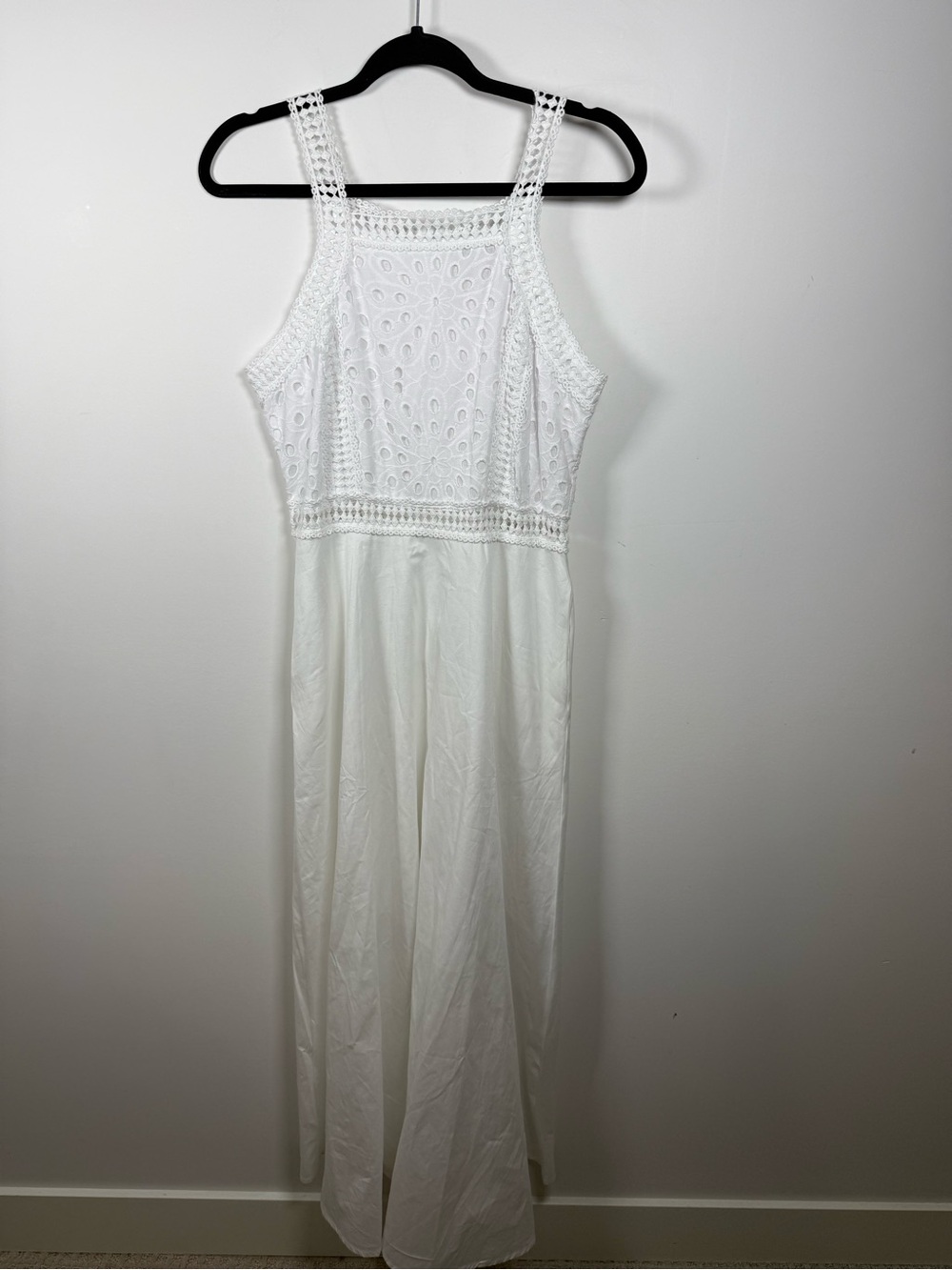 LINEA MODA | BNWT Eyelet Crochet Cotton Dress Size M